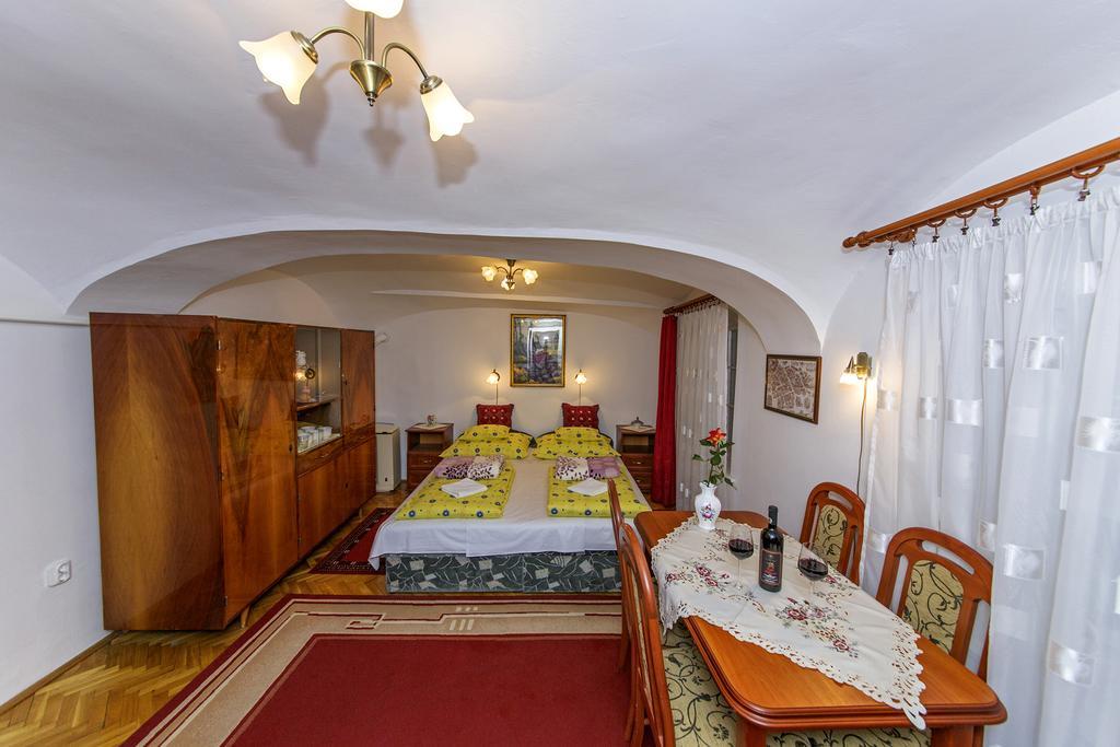 Hotel Barokk Vendeghaz Eger Pokój zdjęcie